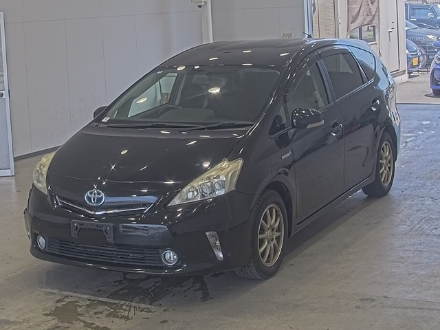 TOYOTA PRIUS — фото