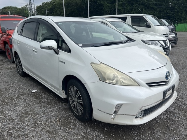 TOYOTA PRIUS — фото