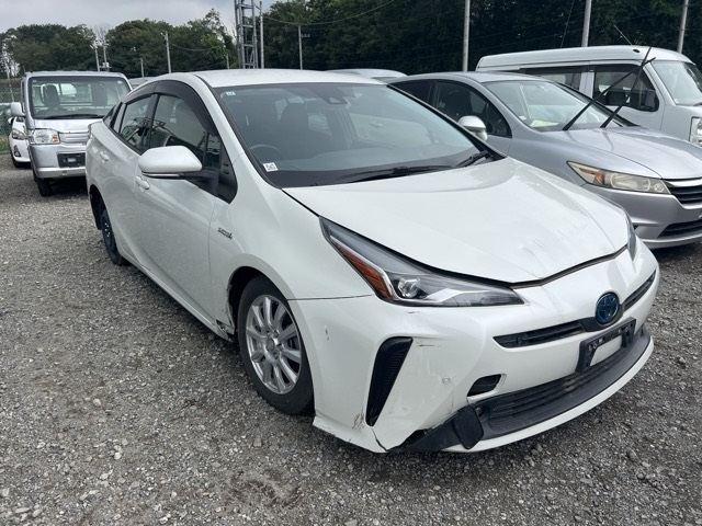 TOYOTA PRIUS — фото