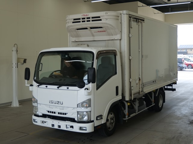 ISUZU ELF — фото