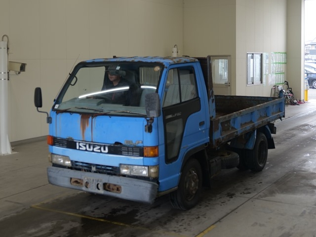 ISUZU ELF — фото