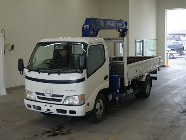 HINO DUTRO — фото