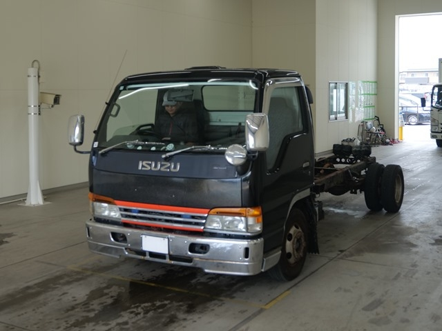 ISUZU ELF — фото