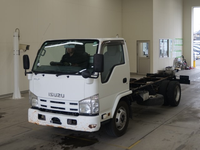 ISUZU ELF — фото
