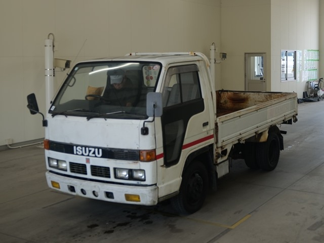 ISUZU ELF — фото