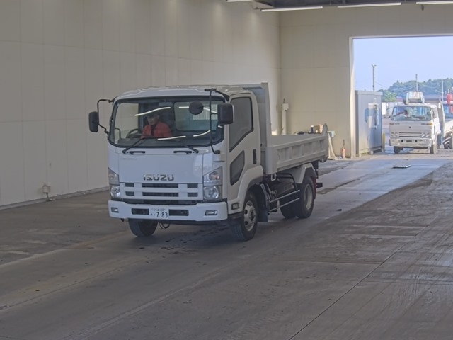 ISUZU FORWARD — фото