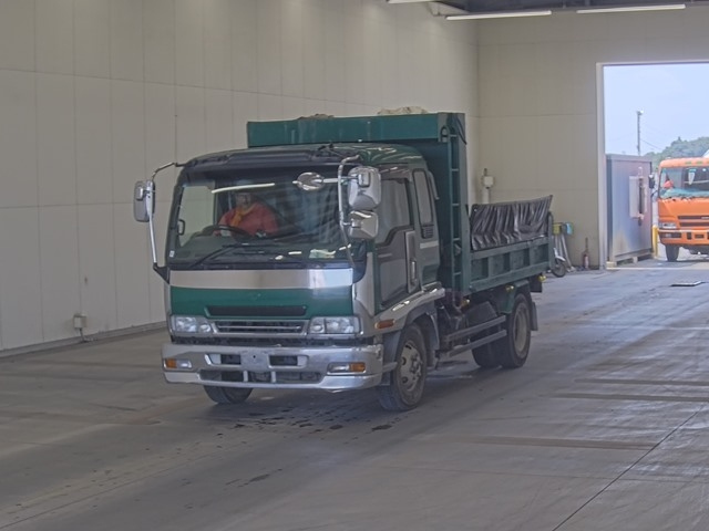 ISUZU FORWARD — фото