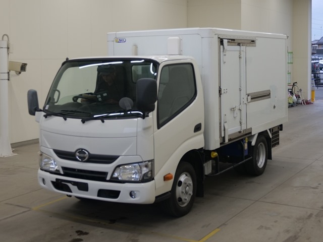 HINO DUTRO — фото