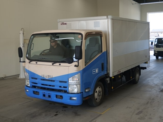 ISUZU ELF — фото