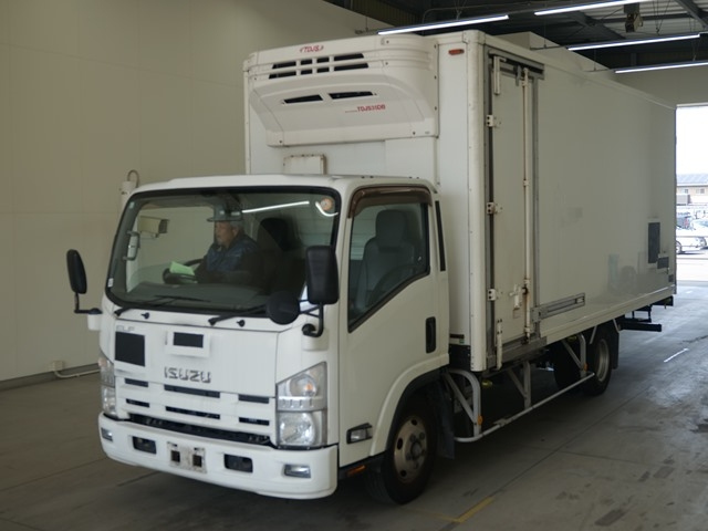 ISUZU ELF — фото