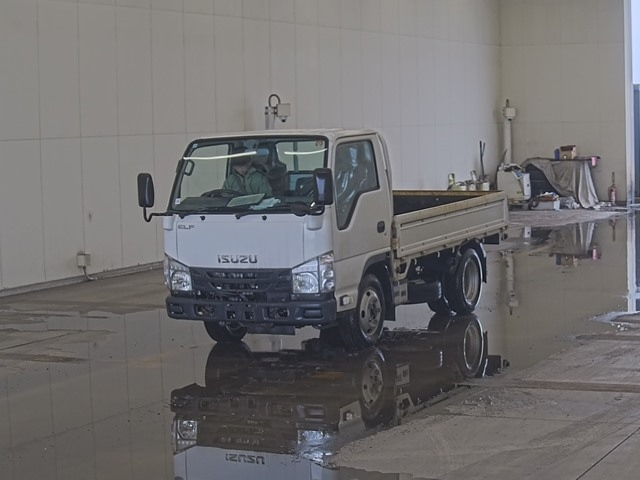 ISUZU ELF — фото