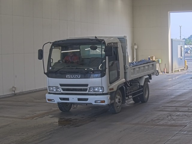 ISUZU FORWARD — фото