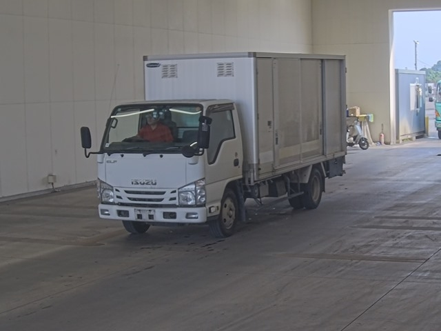 ISUZU ELF — фото