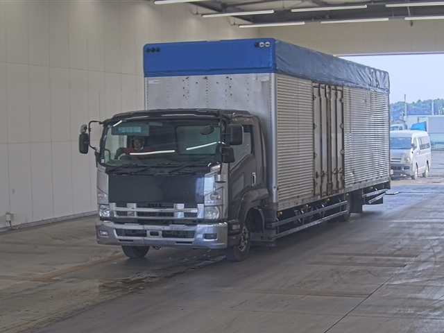 ISUZU FORWARD — фото