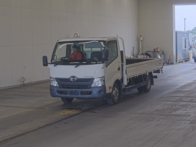 HINO DUTRO — фото