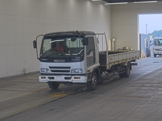 ISUZU FORWARD — фото