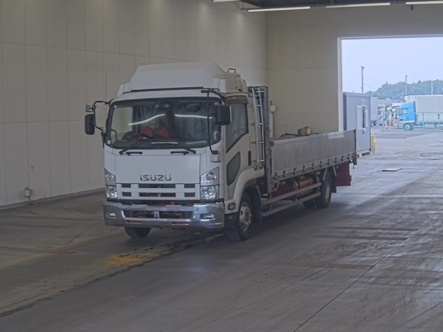 ISUZU FORWARD — фото