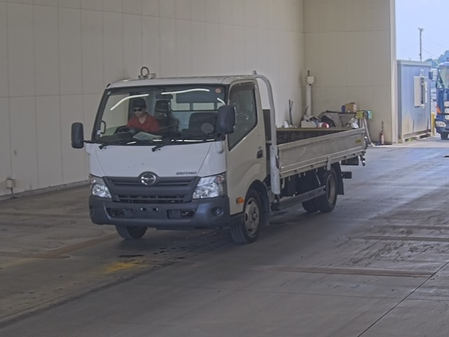 HINO DUTRO — фото