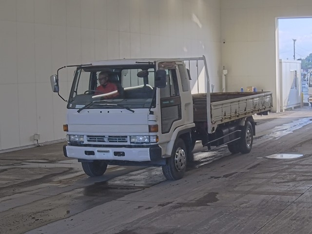 ISUZU FORWARD — фото