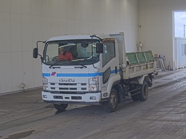 ISUZU FORWARD — фото