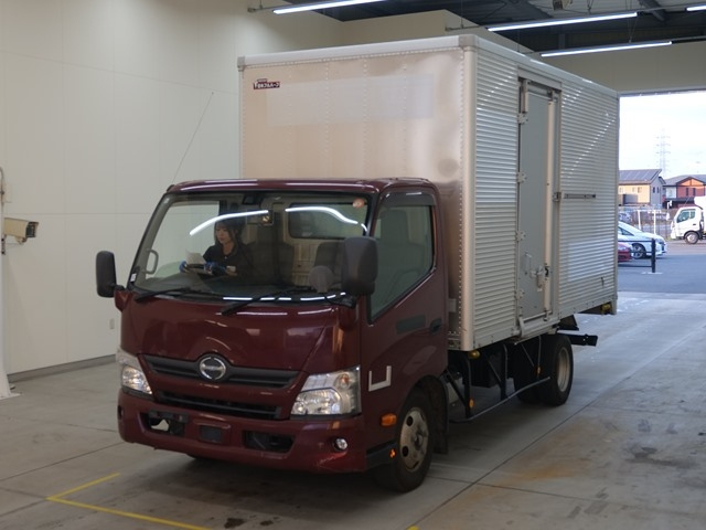 HINO DUTRO — фото