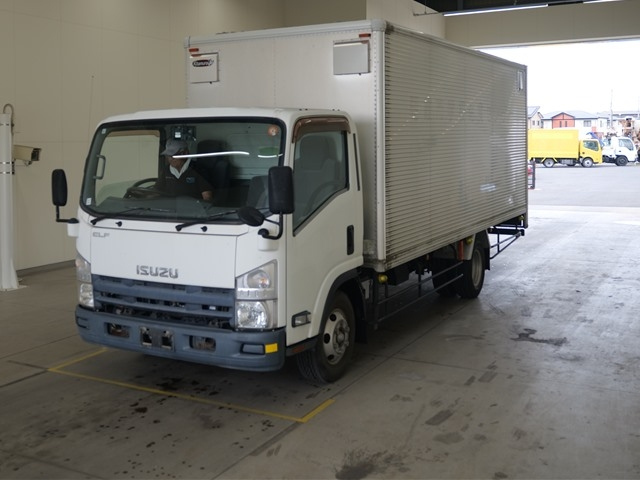ISUZU ELF — фото