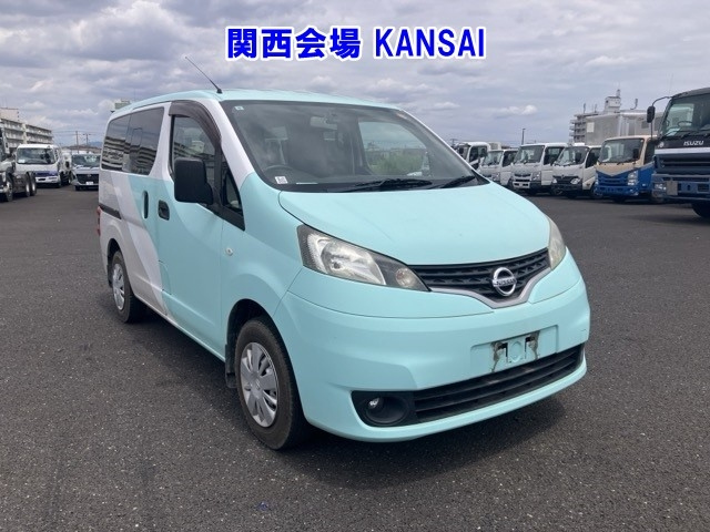 NISSAN NV200 — фото