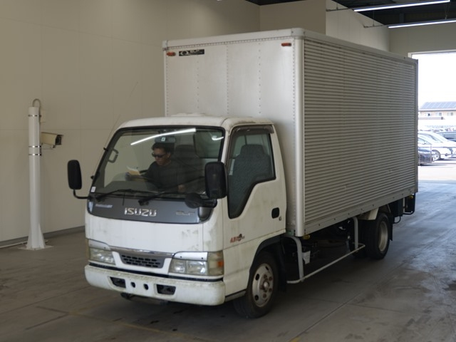 ISUZU ELF — фото