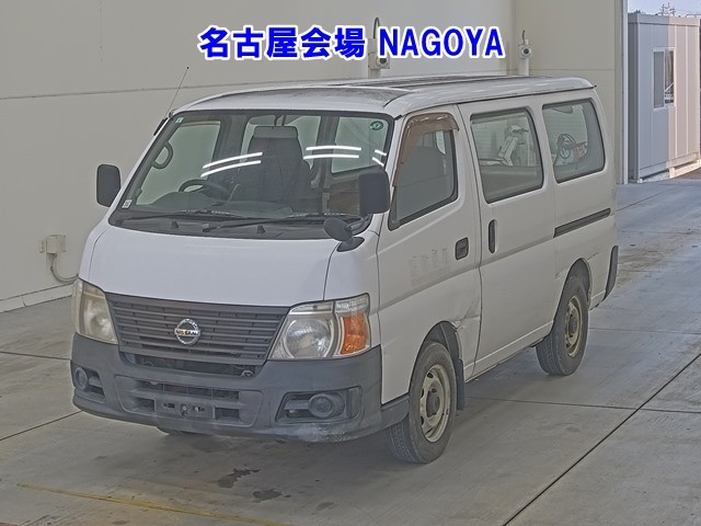 NISSAN CARAVAN — фото