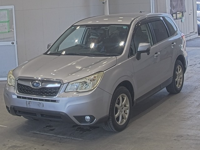 SUBARU FORESTER — фото