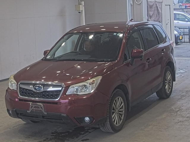 SUBARU FORESTER — фото