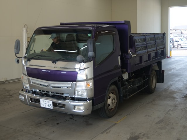 MITSUBISHI CANTER — фото
