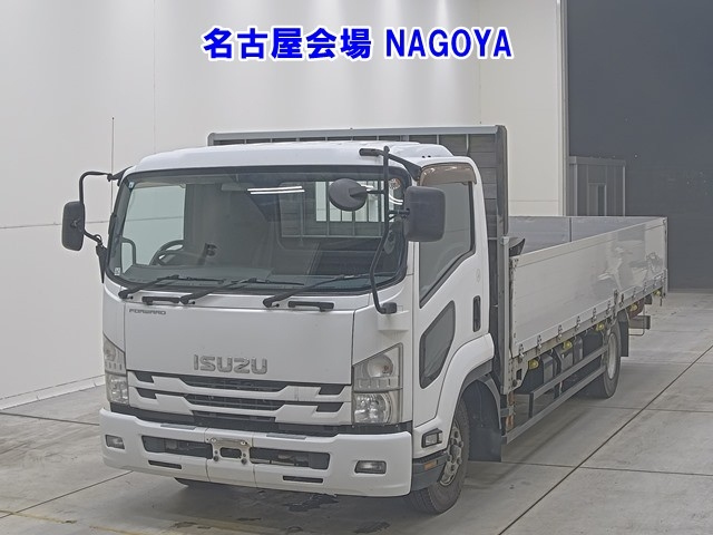 ISUZU FORWARD — фото