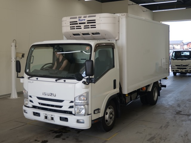 ISUZU ELF — фото