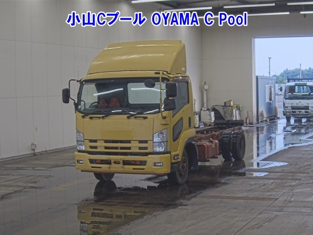 ISUZU FORWARD — фото
