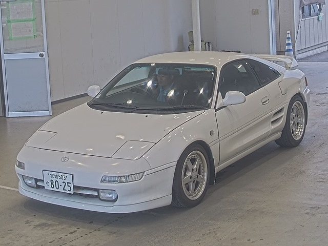 TOYOTA MR2 — фото