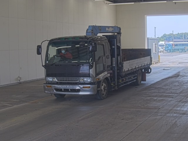 ISUZU FORWARD — фото