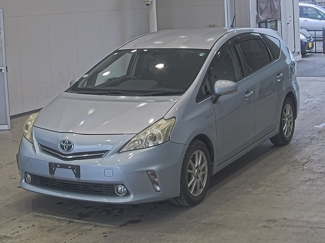 TOYOTA PRIUS — фото