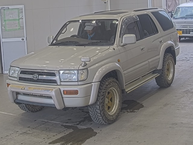 TOYOTA HILUX — фото