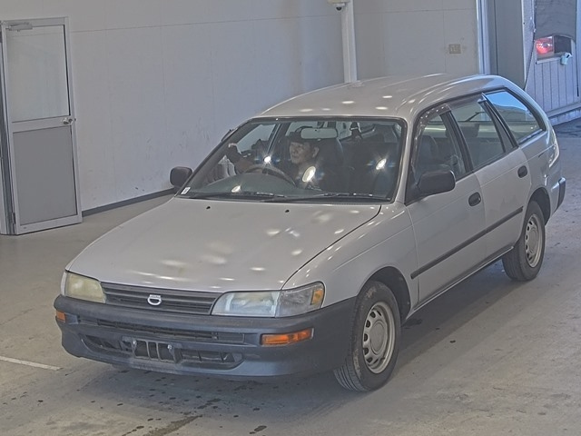 TOYOTA COROLLA — фото