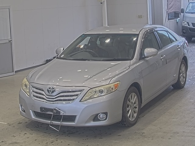 TOYOTA CAMRY — фото