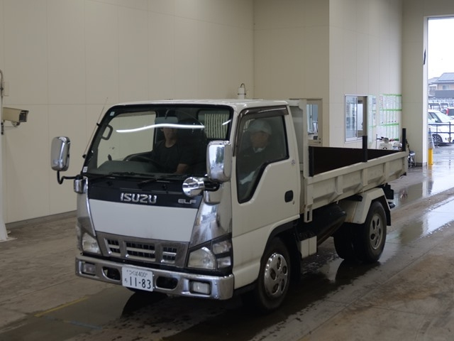 ISUZU ELF — фото