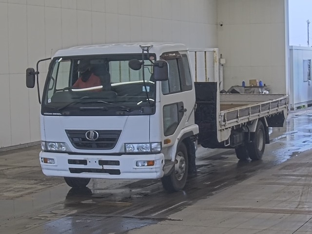 NISSAN CONDOR — фото
