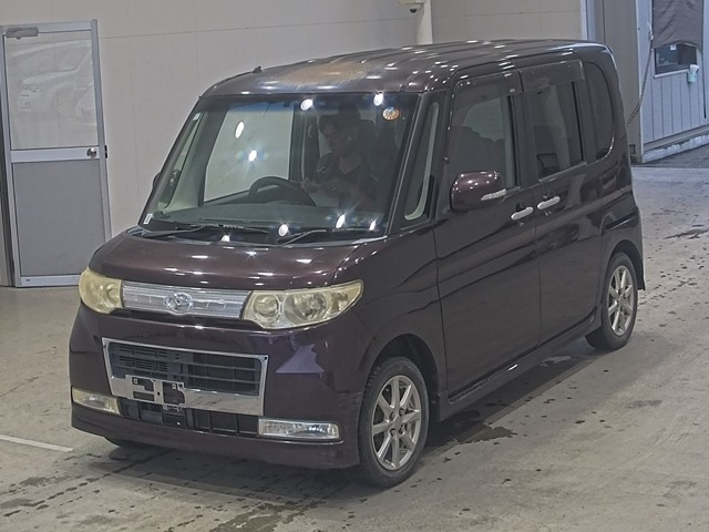 DAIHATSU TANTO — фото