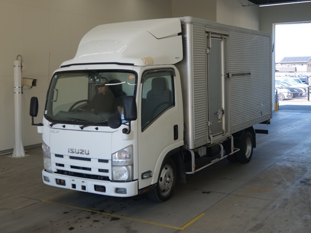 ISUZU ELF — фото