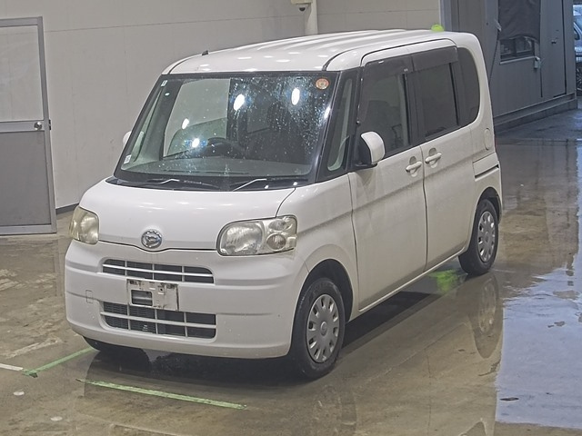 DAIHATSU TANTO — фото