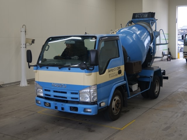 ISUZU ELF — фото