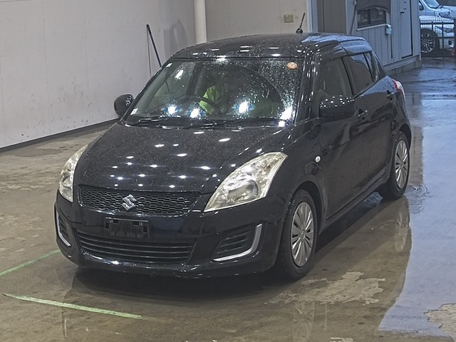 SUZUKI SWIFT — фото