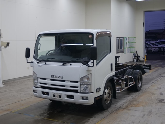 ISUZU ELF — фото