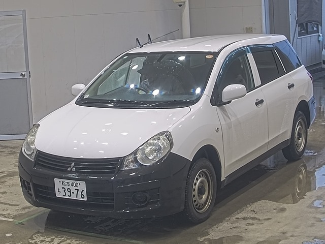 MITSUBISHI LANCER — фото